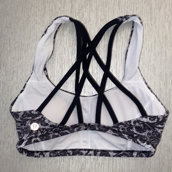 Lululemon sports bra - Picture 2 of 3